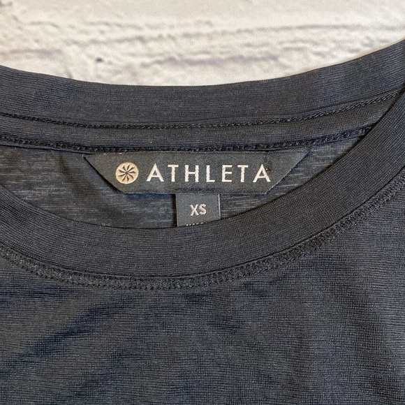 Athleta Ultimate Muscle Tank - Picture 3 of 9